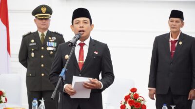Gubernur Helmi Bagi 130 Unit Ambulans ke Desa-Desa