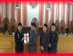Bupati Bengkulu Utara Sampaikan Tiga Nota Pengantar Raperda Pada Rapat Paripurna DPRD